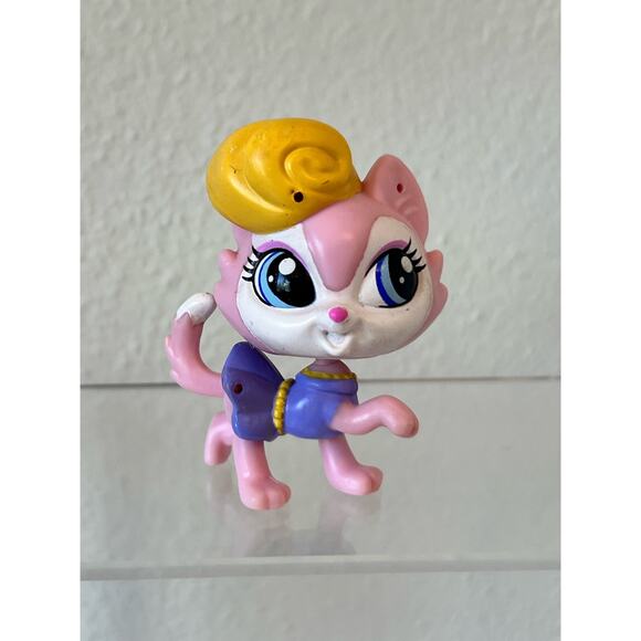 Littlest Pet Shop LPS Backstage Beauties Lulu Von Muttson #3693 - Picture 1 of 3